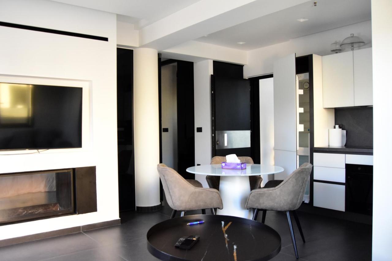 White And Black Aegina Exterior foto